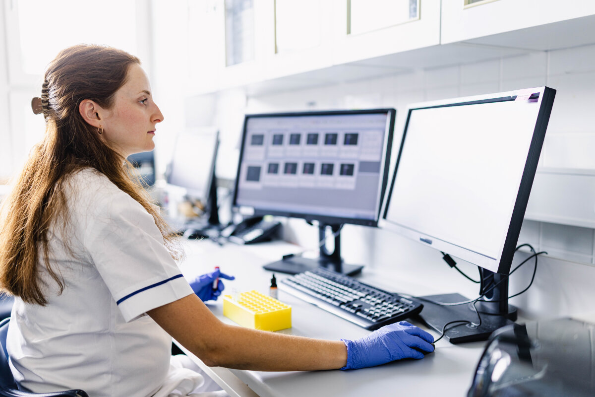 Neoadjuvantní radioterapie u&nbsp;dobře diferencovaného retroperitoneálního liposarkomu: mezinárodní analýza, do které byli zařazeni i&nbsp;pacienti MOÚ